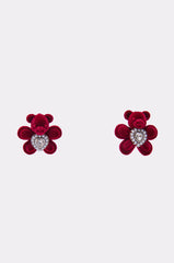 HUG ME EARRING