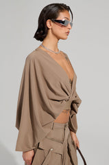 TALK ABOUT ME BLOUSE IN BROWN