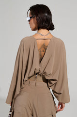TALK ABOUT ME BLOUSE IN BROWN