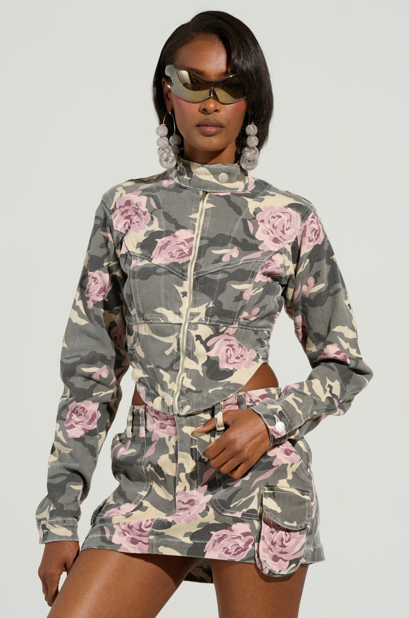 FLOWER CHILD ZIP UP PRINTED TOP