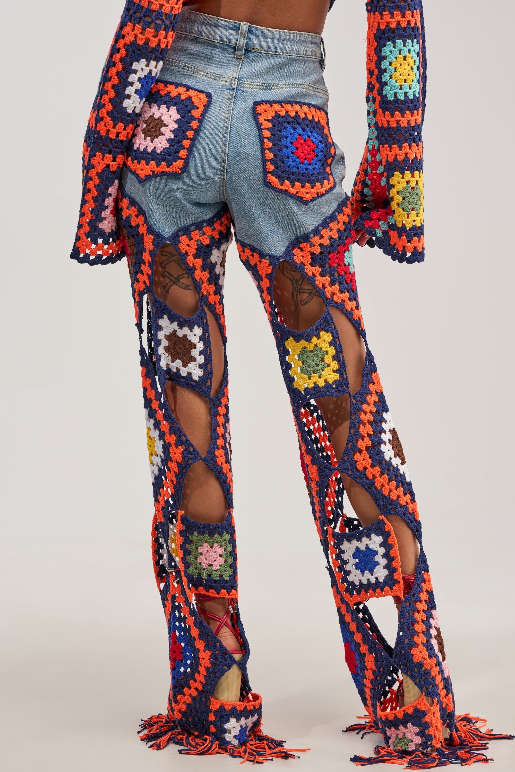 MIXED FEELING CROCHET DENIM