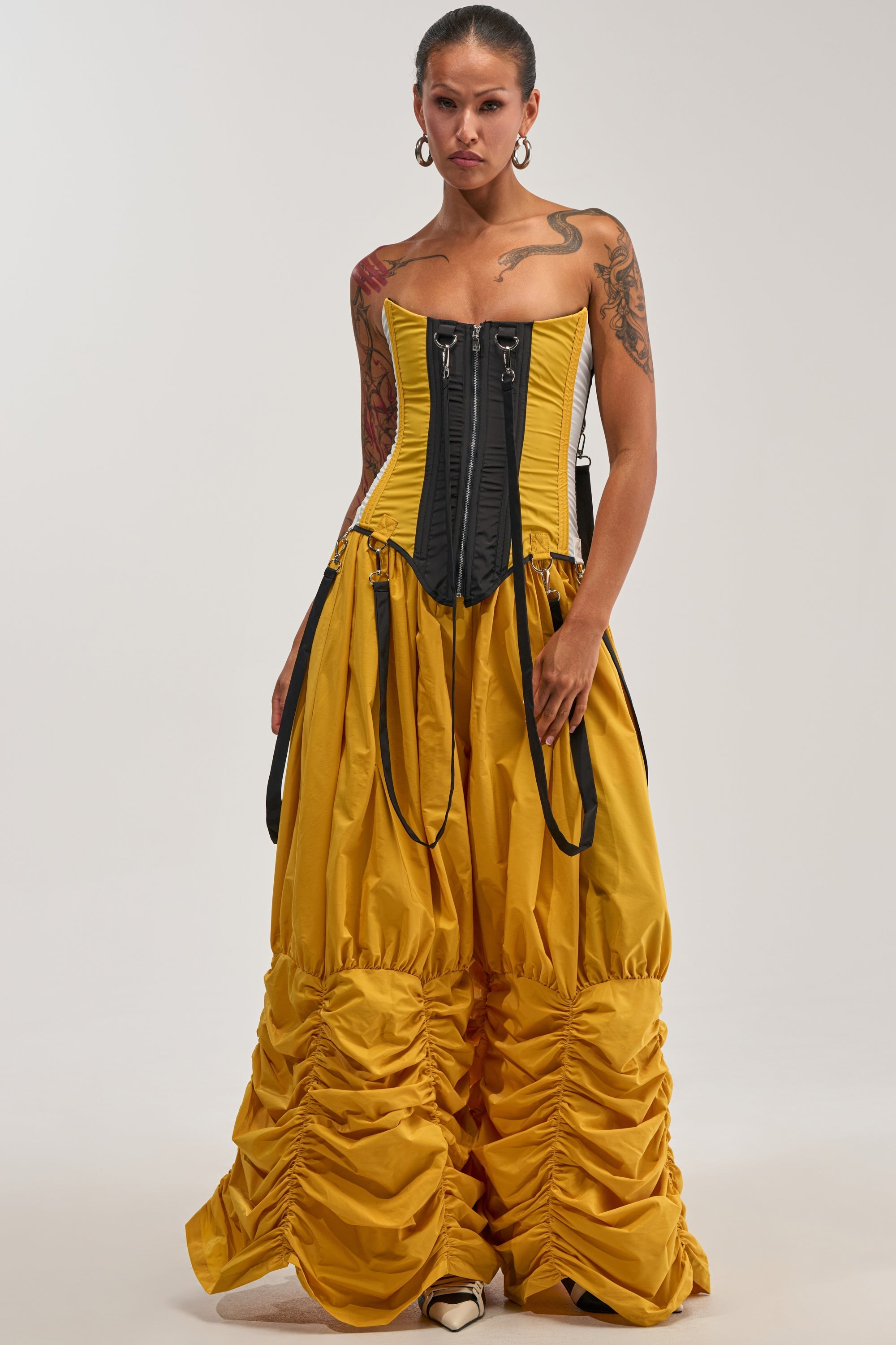 DON'T MIND ME CORSET IN YELLOW
