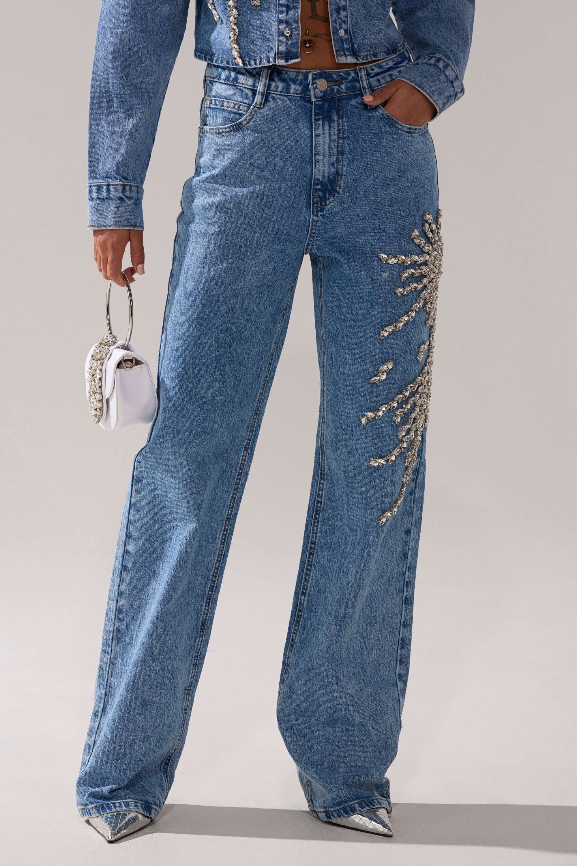 SPARKLE AND SHINE QUEEN RELAXED DENIM