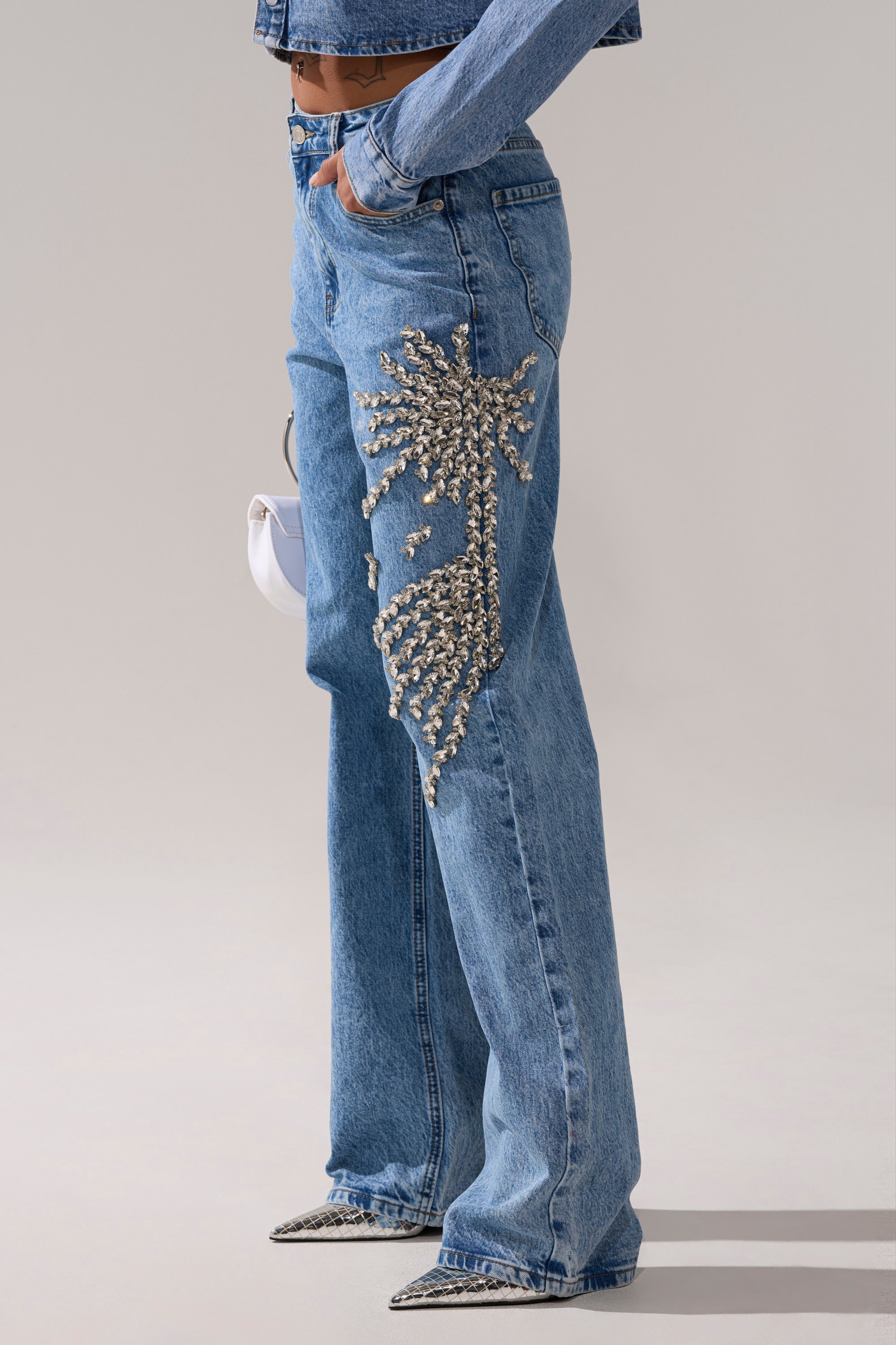 SPARKLE AND SHINE QUEEN RELAXED DENIM