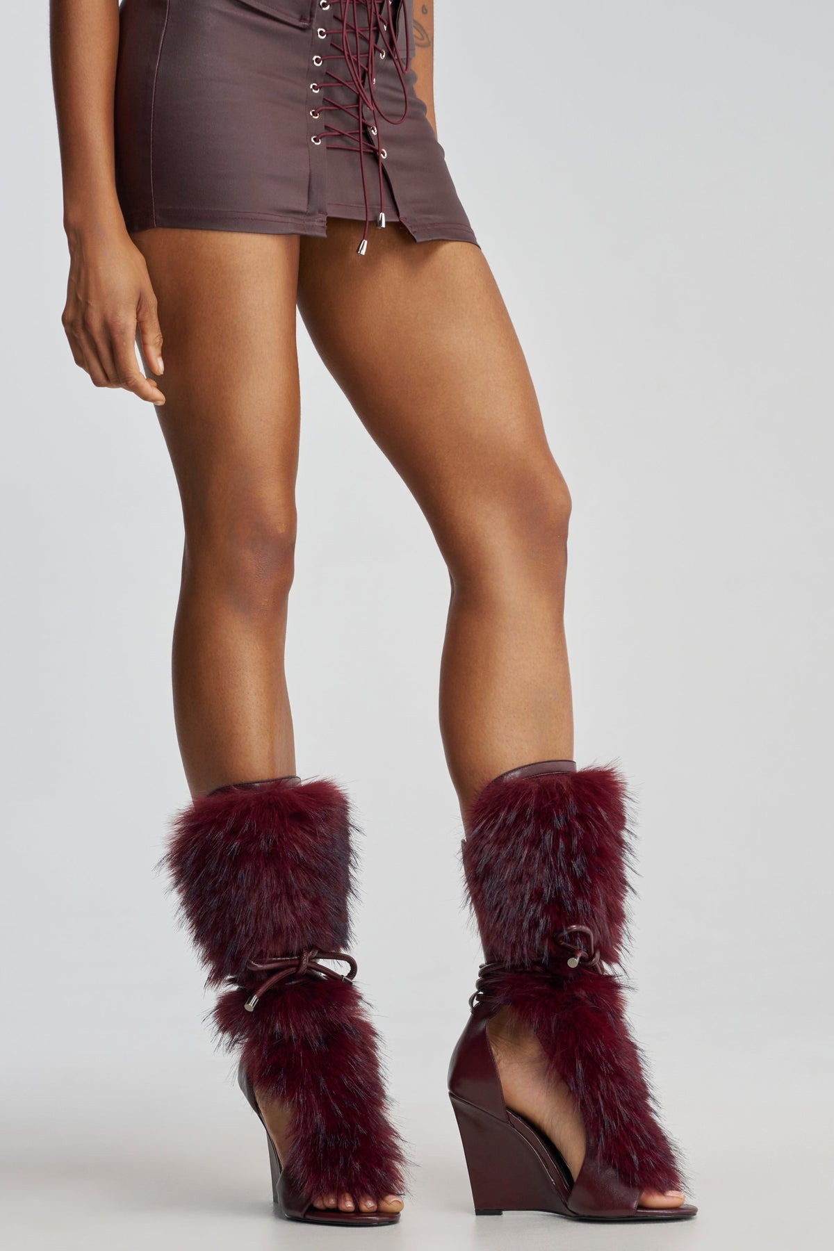 AZALEA WANG GENOVEVA BURGUNDY FUR WEDGE GLADIATOR SANDAL