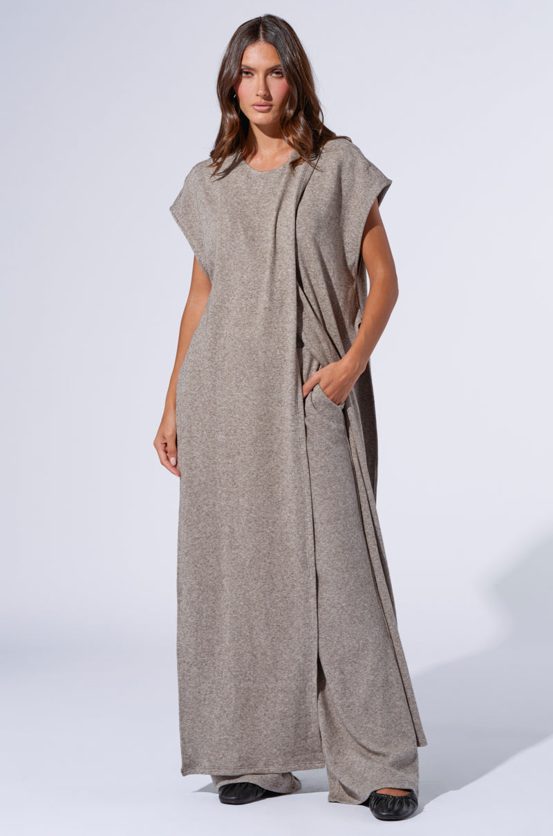 VIBE OUT LONG KNIT SWEATER IN GREY