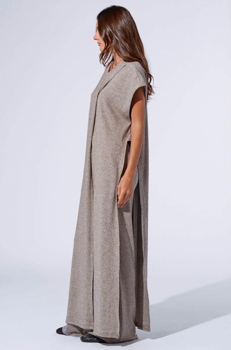 VIBE OUT LONG KNIT SWEATER IN GREY