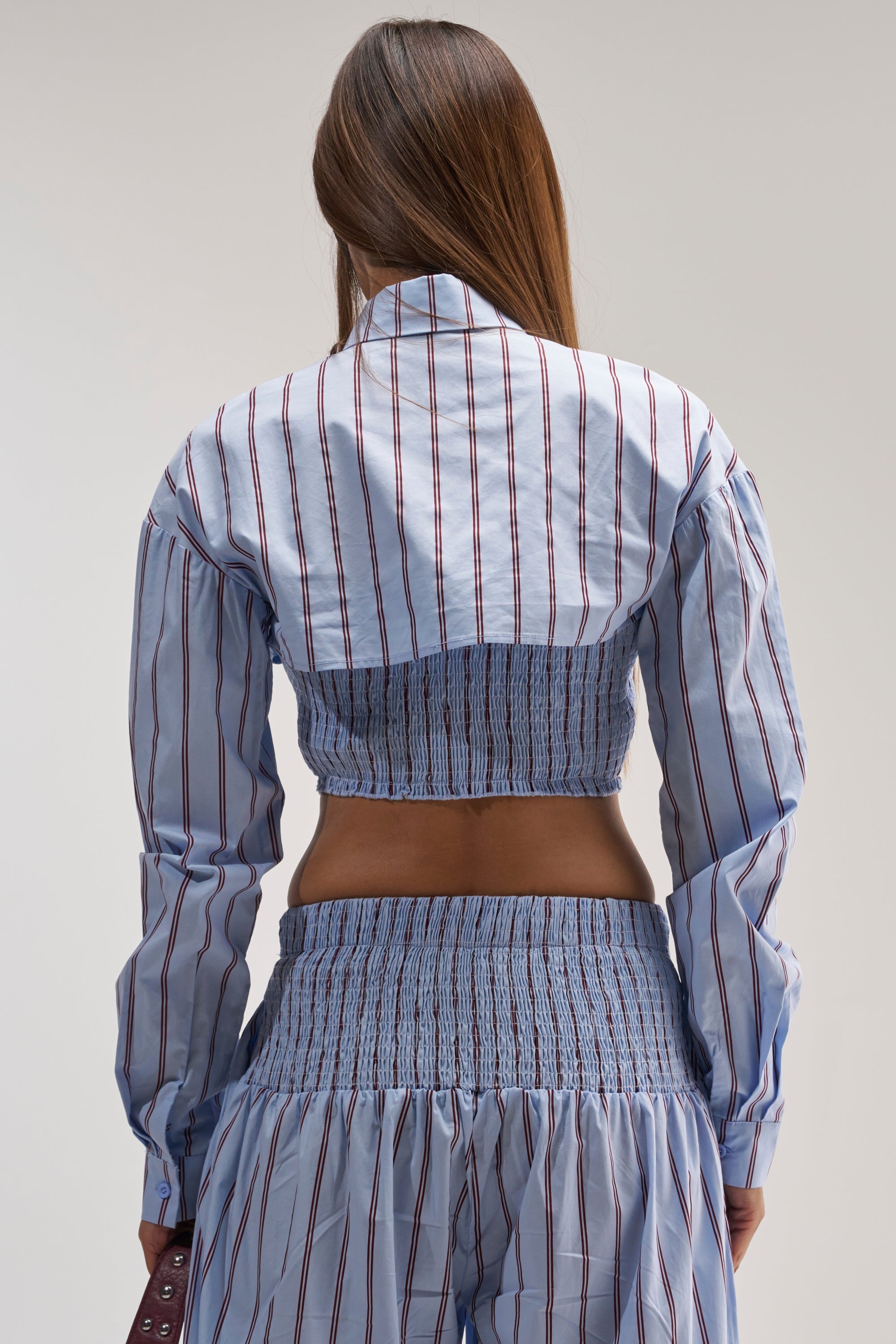 BUSINESS ONLY BUTTON DOWN IN LIGHT BLUE