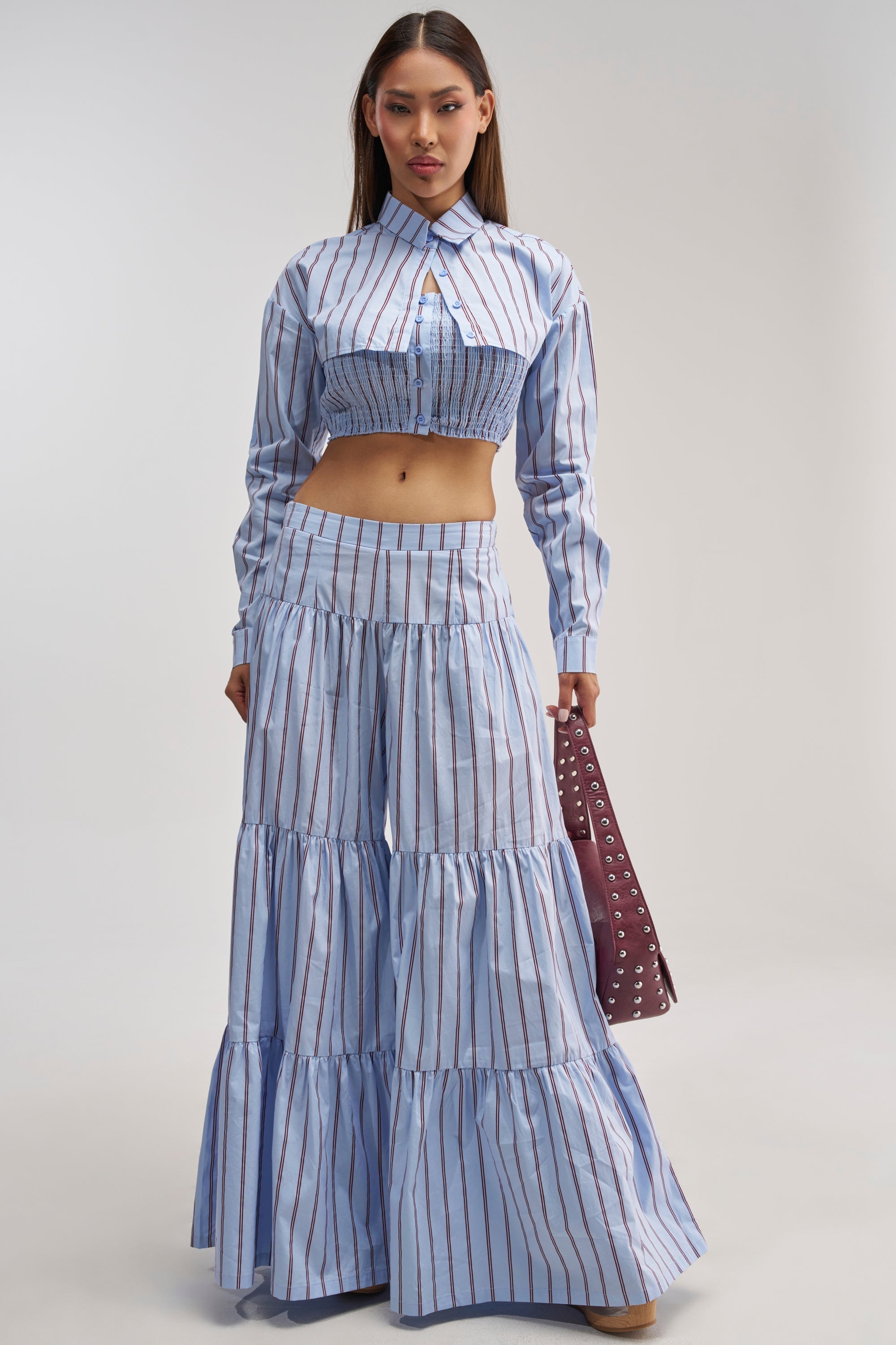 BUSINESS ONLY BUTTON DOWN IN LIGHT BLUE