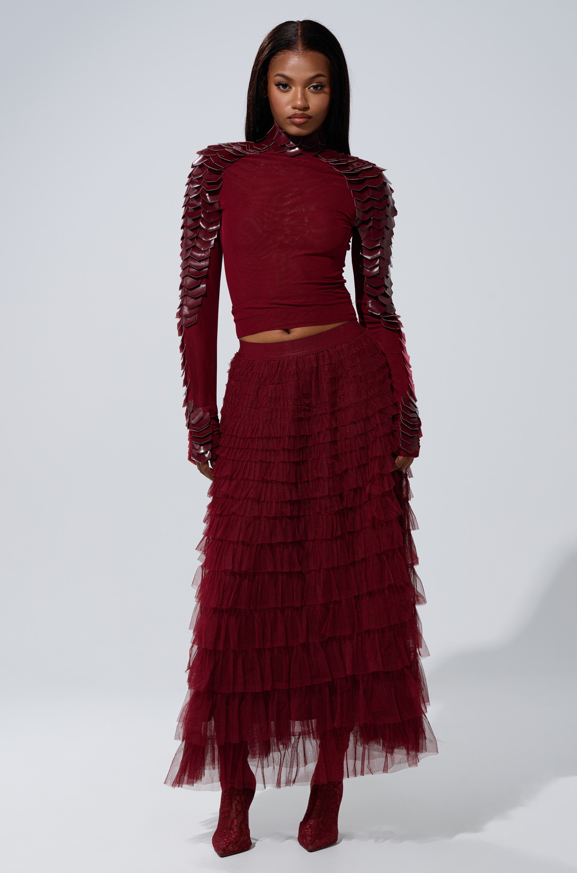 STARS ALIGNED MESH RUFFLE MAXI SKIRT IN BURGUNDY