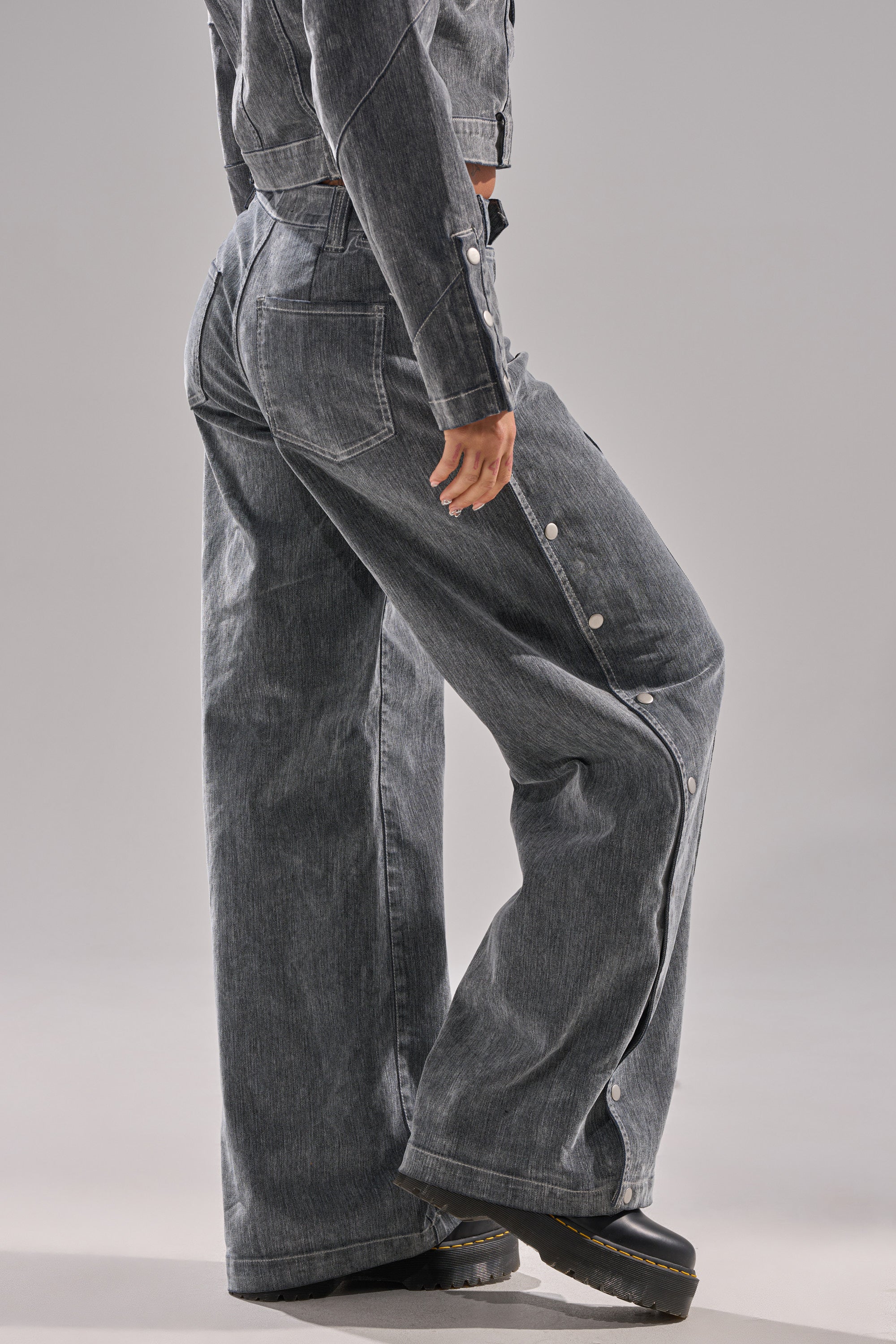 CATCHING EYES VELVET DENIM WIDE-LEG PANT