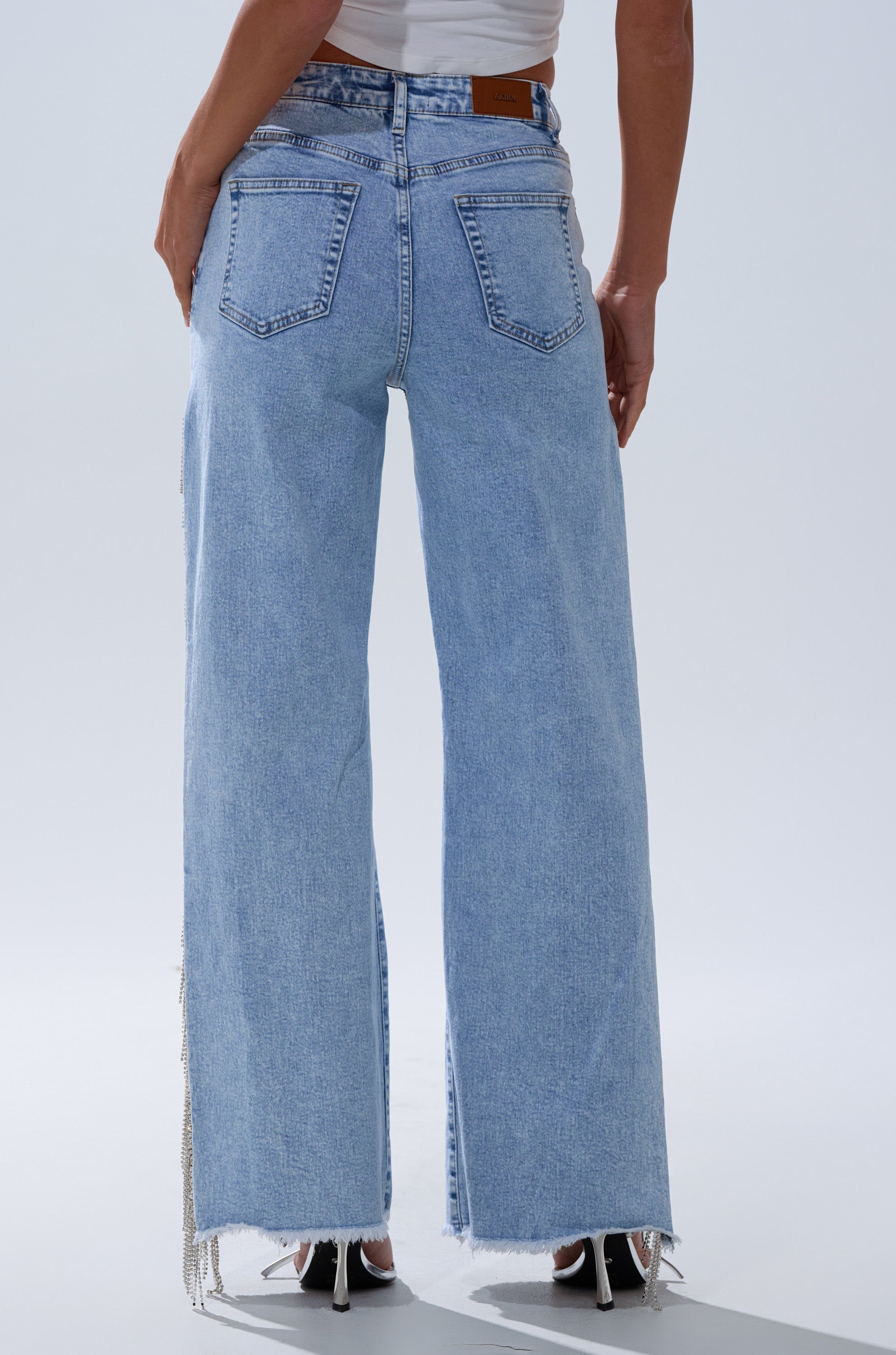 ESSENTIAL RELAXED FIT BLING DENIM JEANS