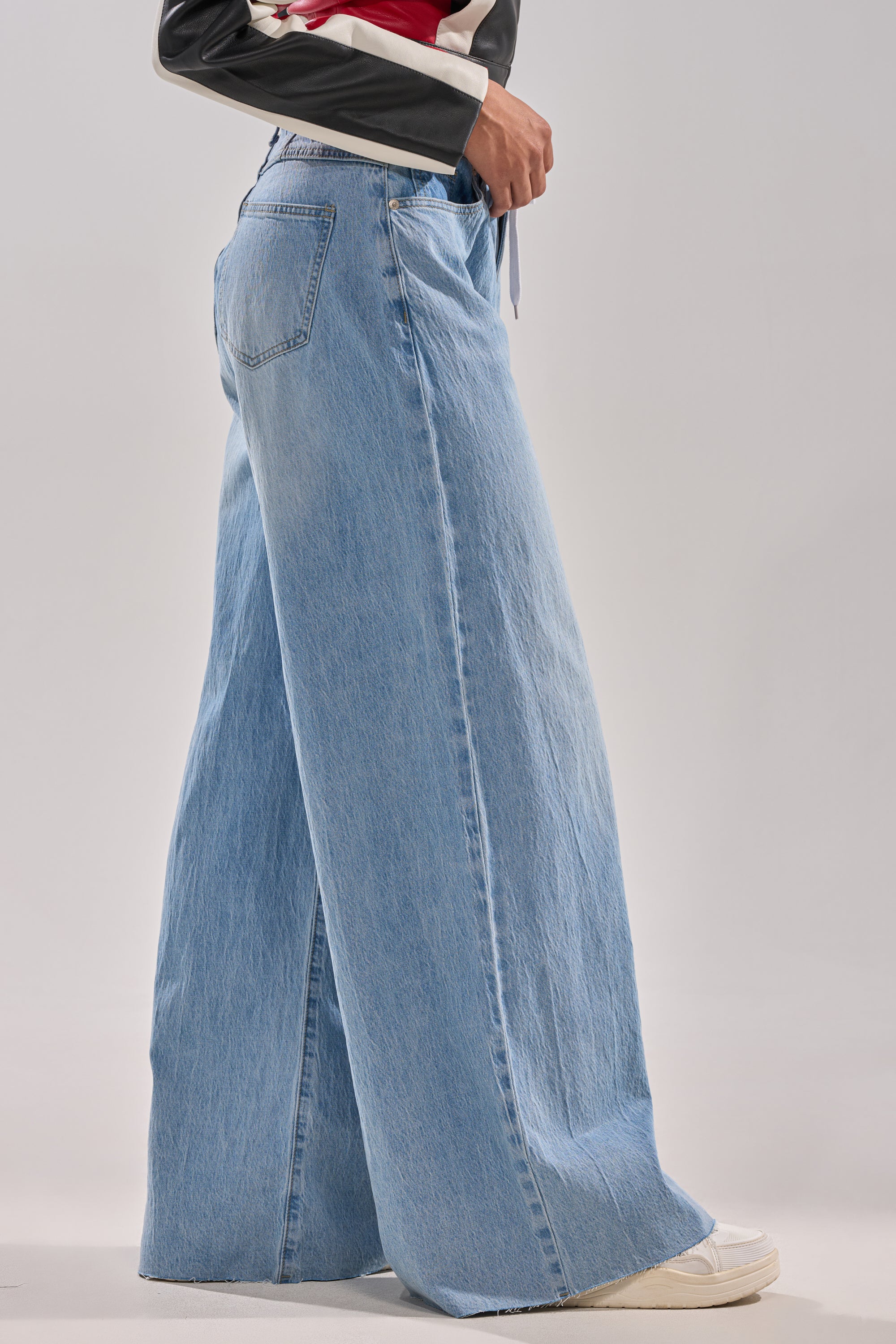 YOU BET DRAWSTRING WIDE LEG JEANS