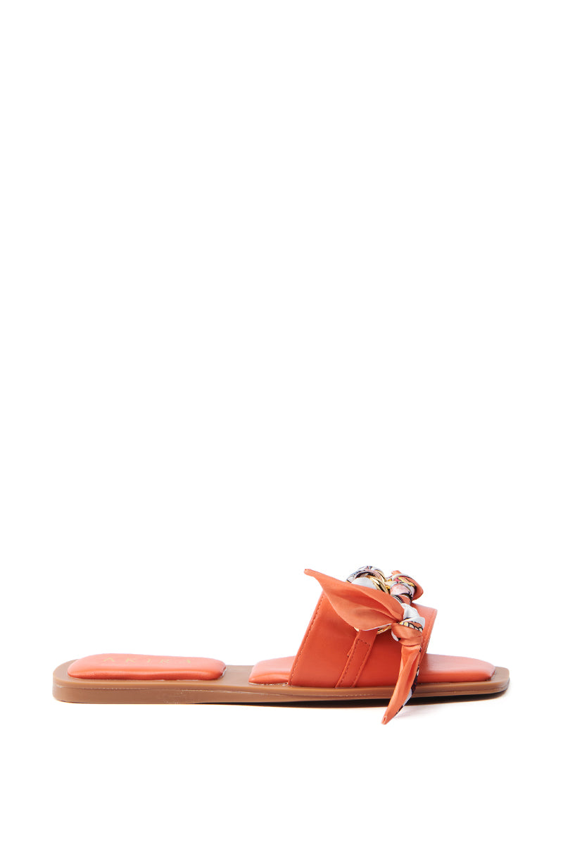 AKIRA LORCAN ORANGE SANDAL