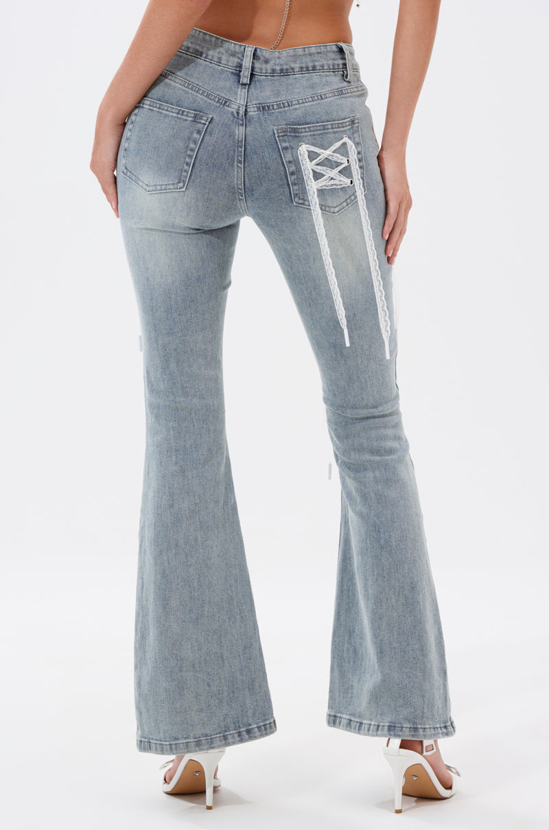 TIED UP FLARE JEANS
