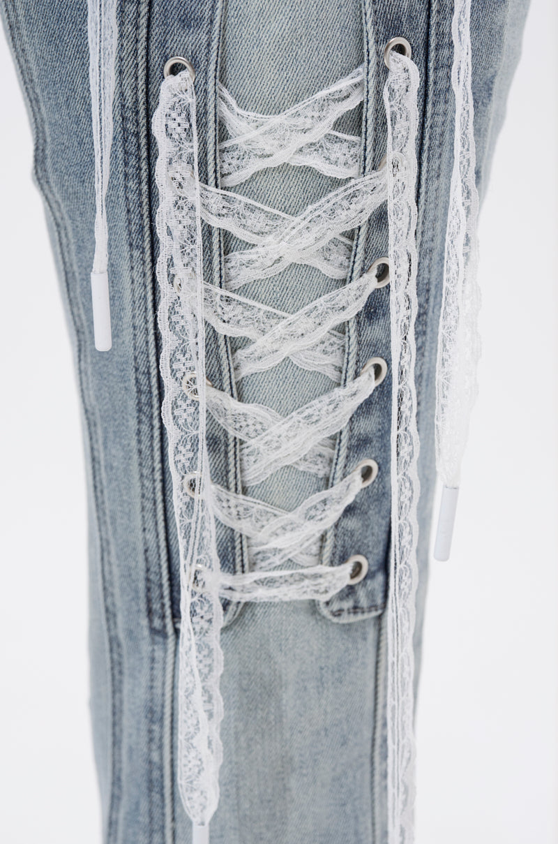 TIED UP FLARE JEANS