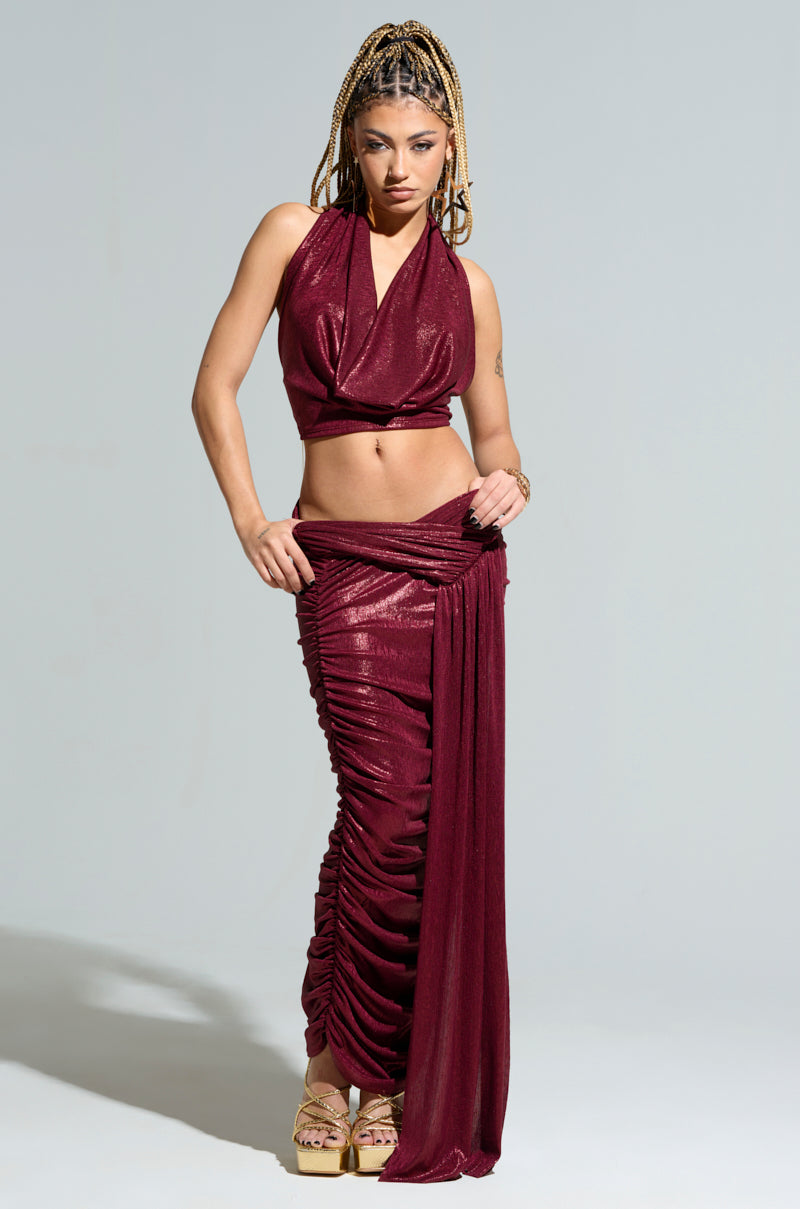 ALL OF THE GLAMOUR SLINKY HALTER NECK TOP