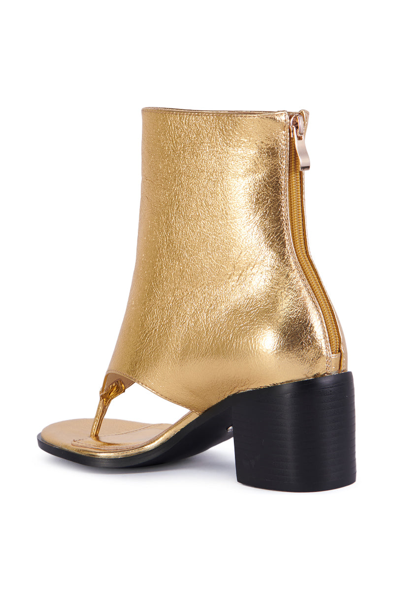 AZALEA WANG GRAYSON GOLD GLADIATOR SANDAL