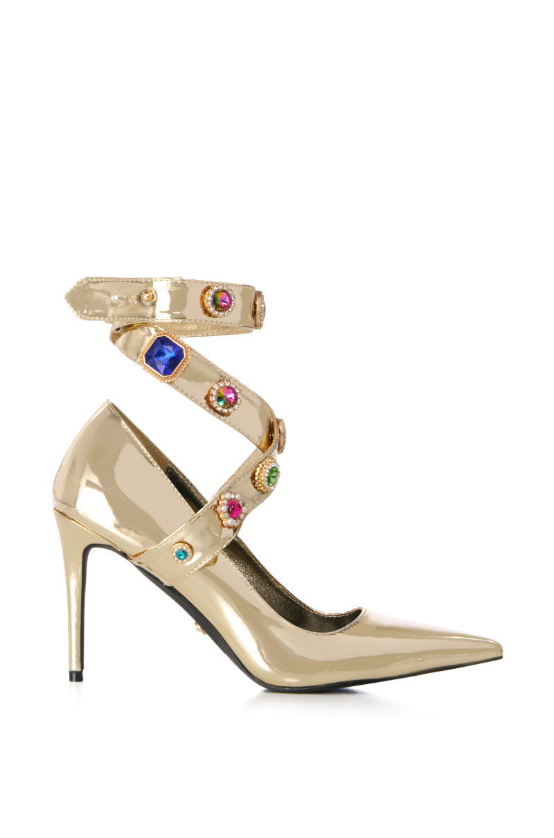 AZALEA WANG SOYOKAZE GOLD EMBELLISHED PUMP