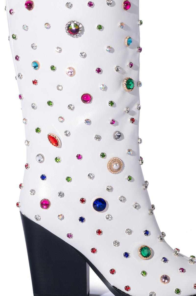 AZALEA WANG FUJI SWEET TREAT EMBELLISHED WESTERN BOOT IN WHITE