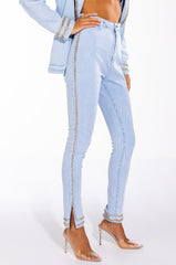 ME MYSELF AND I CHAIN DETAIL SKINNY JEAN