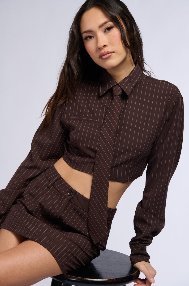 STRAIGHT TO BUSINESS PINSTRIPE TIE DETAIL CROP BLOUSE IN BROWN