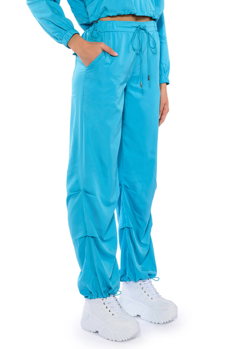 VACAY MODE DRAWSTRING JOGGER